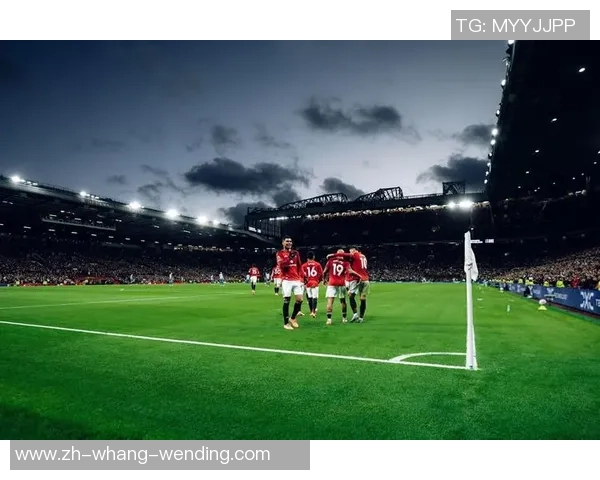 曼晚：赢布莱顿让阿莫林释放了累计12周的压力，赛后稀有庆祝